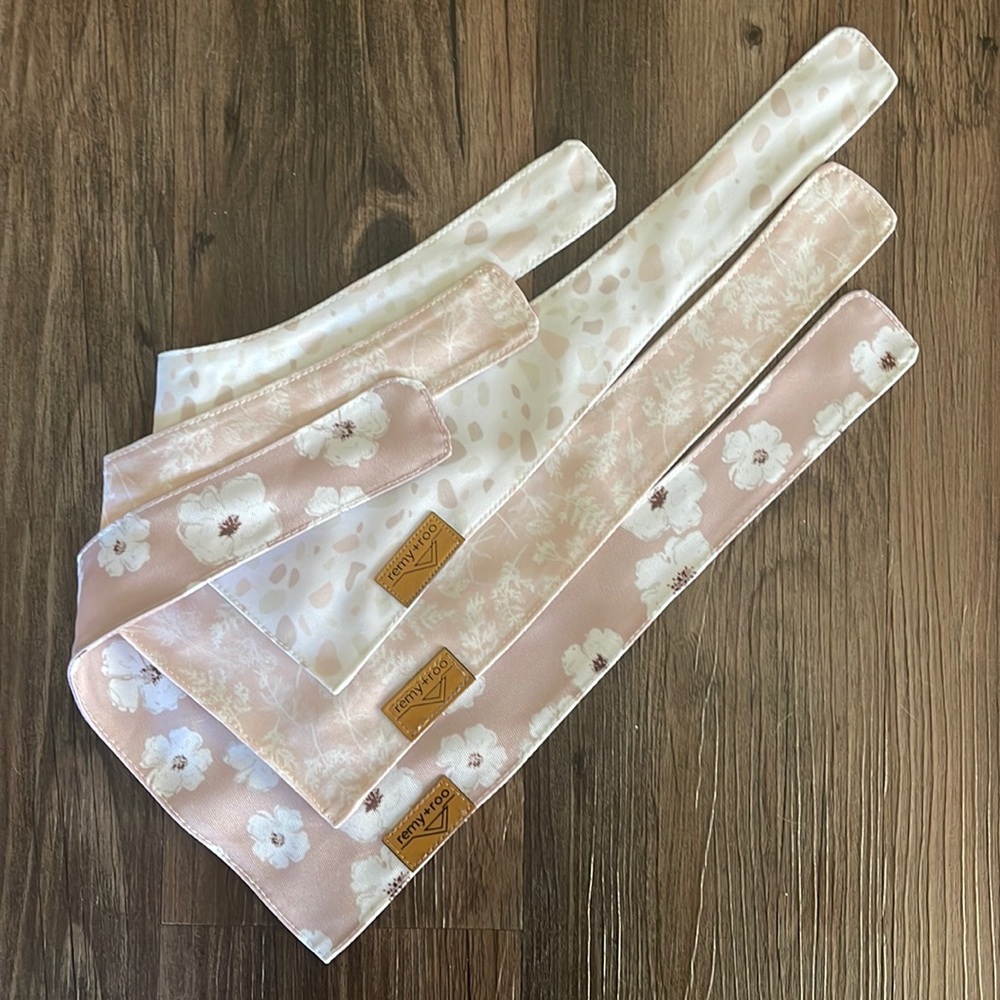 Small Pet Bandanas (3)